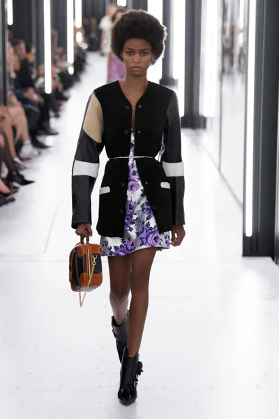 Look 40